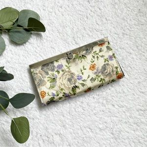 Forever 21 | floral print accordion wallet